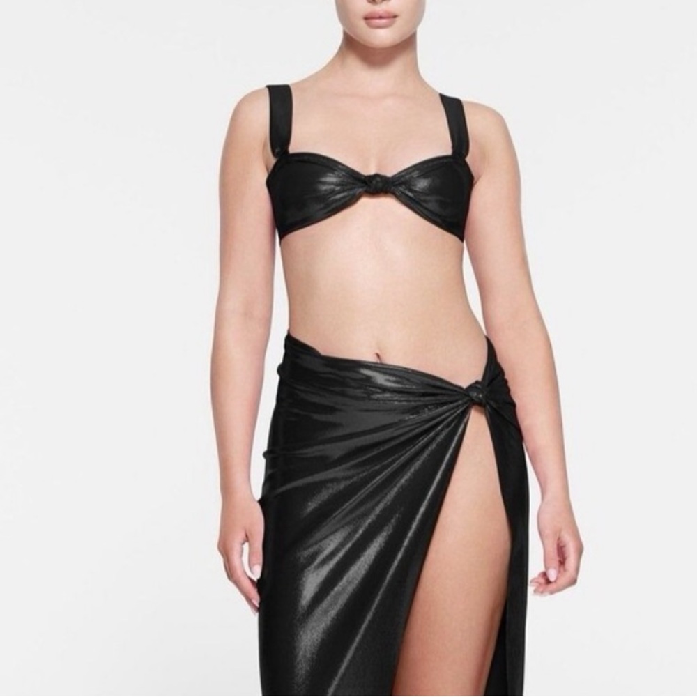 NWT Skims Liquid Shine Swim Bandeau Bikini Top